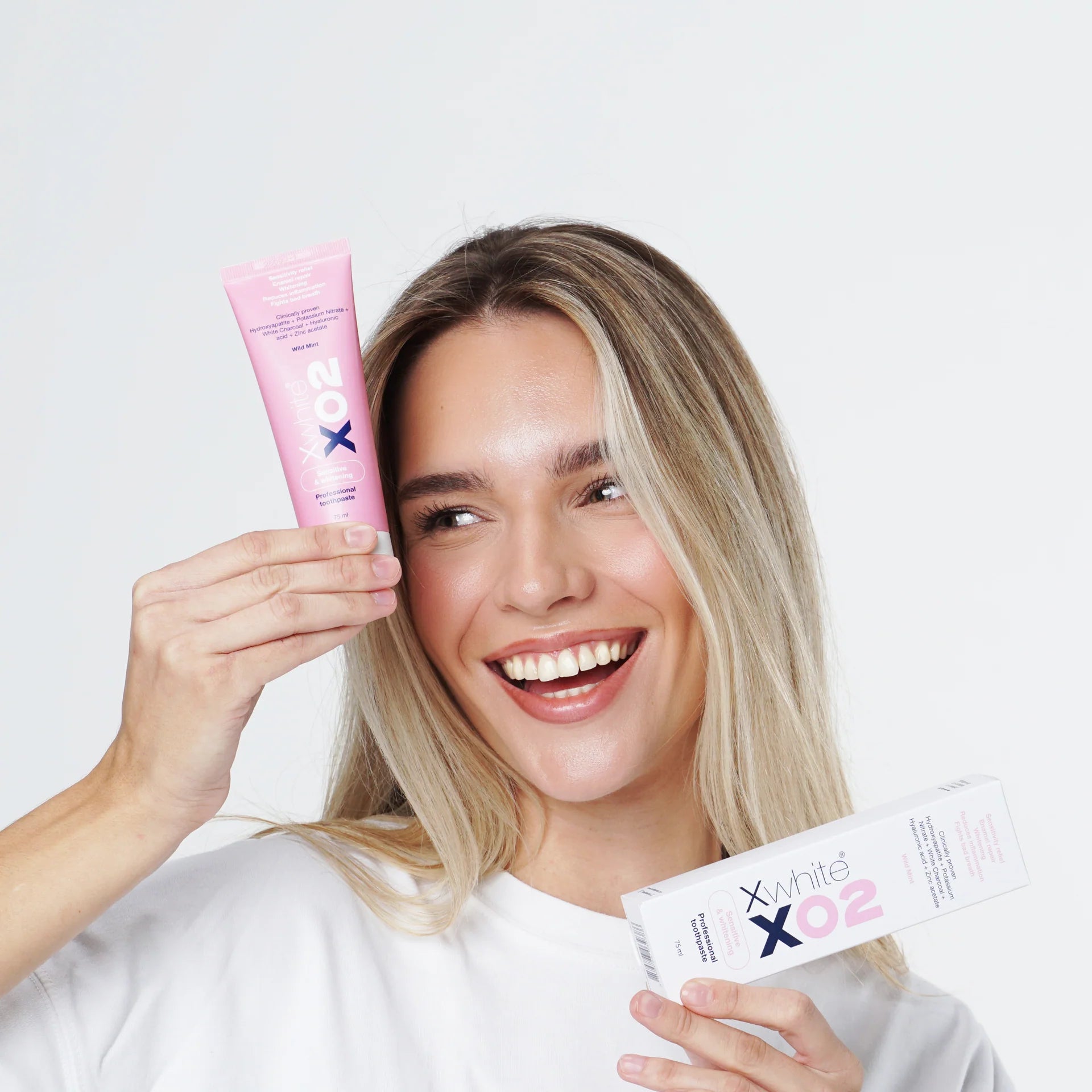 PRO 02 Sensitive Whitening Toothpaste